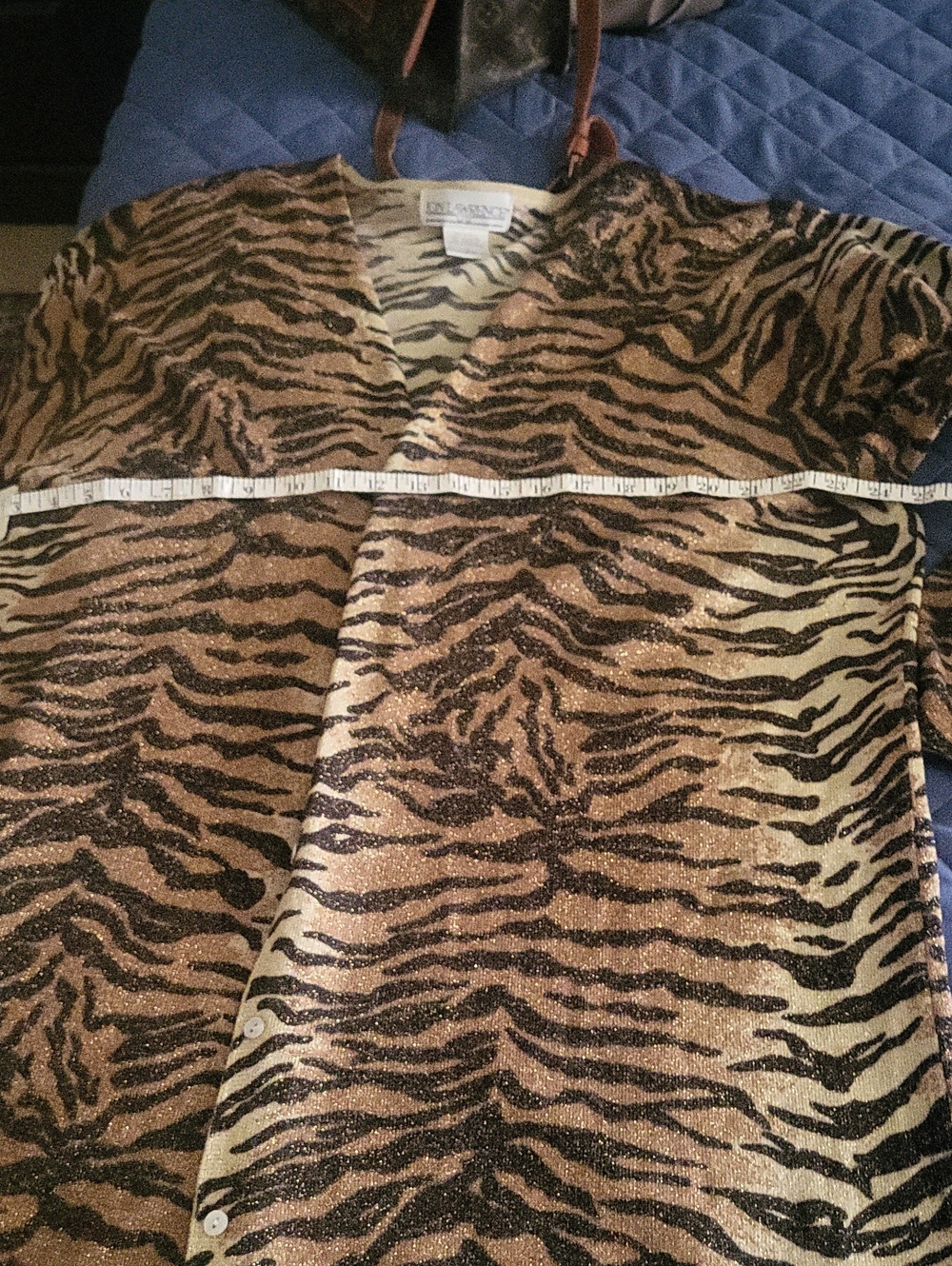 Tiger Print Open Front Cardigan.  Pit 1-24. It Seems Oversized ,tagged Medium - Picture 5 of 7